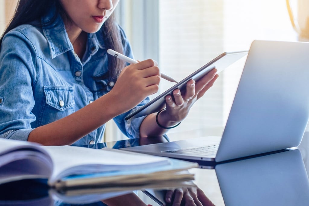 what-is-online-high-school-like